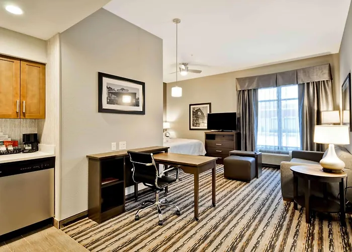 Homewood Suites by Hilton Cincinnati / West Chester
